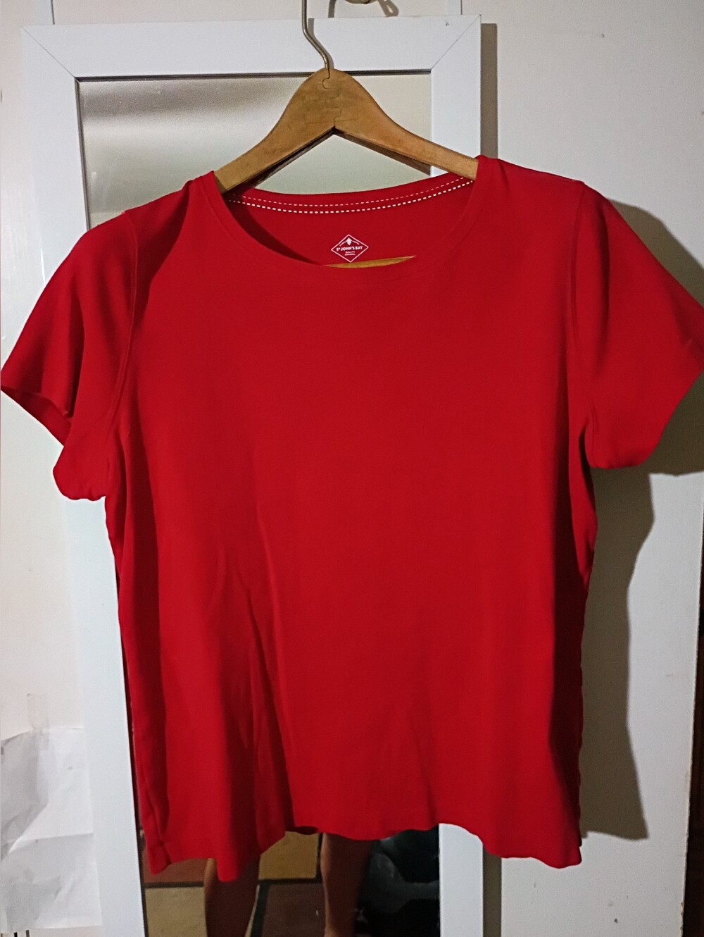 St.Jones Bay Red Top Crew Neck Well Made sz. PL